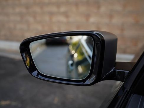 Used 2023 BMW M440i Coupe w/ Premium Package image 37