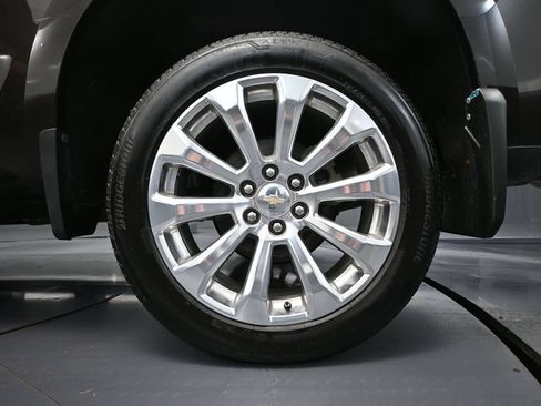 Used 2020 Chevrolet Silverado 1500 High Country AWD/4WD image 13