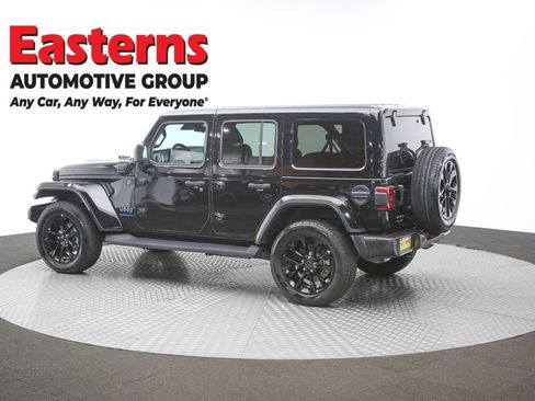 Used 2025 Jeep Wrangler Unlimited Sahara AWD/4WD image 58