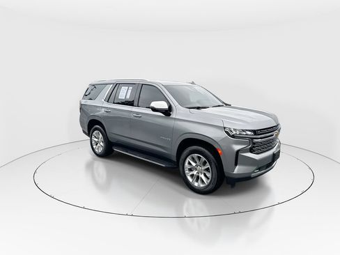 Used 2024 Chevrolet Tahoe Premier RWD image 2