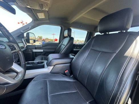 Used 2020 Ford F250 Lariat w/ Lariat Value Package AWD/4WD image 14