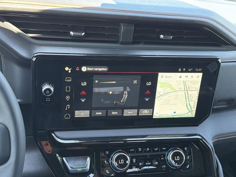 New 2026 GMC Sierra 1500 AT4 w/ AT4 Premium Package AWD/4WD image 21