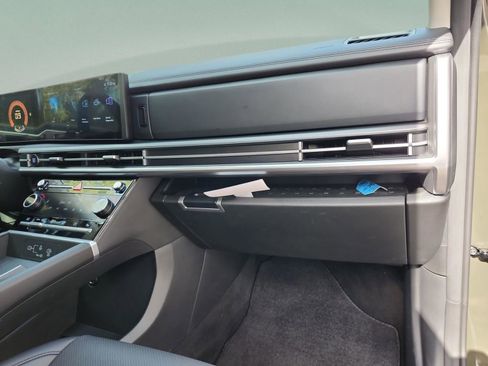 Certified 2025 Hyundai Santa Fe SEL image 20