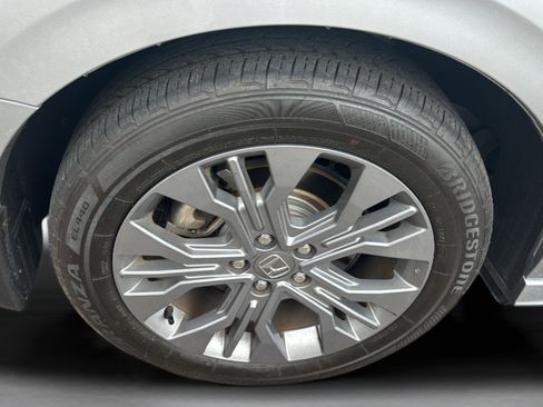 Certified 2025 Honda Odyssey Touring image 36