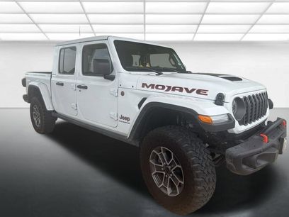 Used 2025 Jeep Gladiator Mojave