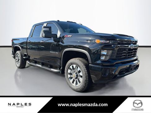 Used 2025 Chevrolet Silverado 2500 Custom w/ Custom Value Package image 1