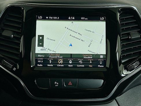 Used 2019 Jeep Cherokee Limited AWD/4WD image 15