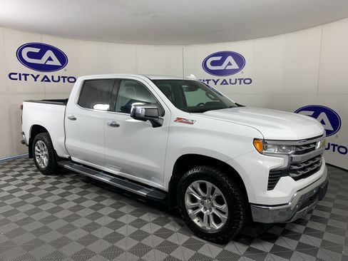 Used 2023 Chevrolet Silverado 1500 LTZ w/ LTZ Convenience Package II AWD/4WD image 1
