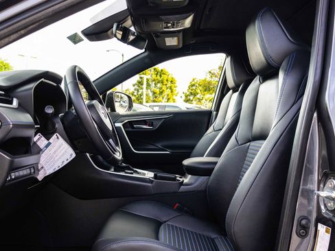 Certified 2025 Toyota RAV4 XSE image 13