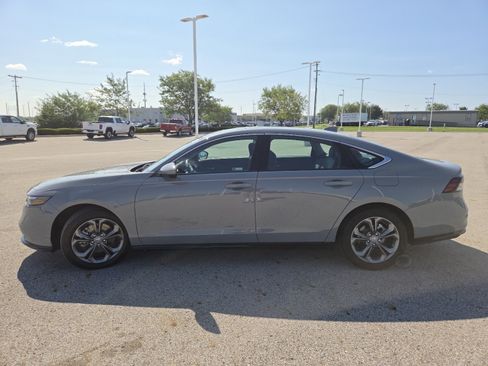 Used 2026 Honda Accord EX-L image 16