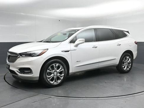Used 2019 Buick Enclave Avenir w/ Avenir Technology Package AWD/4WD image 4