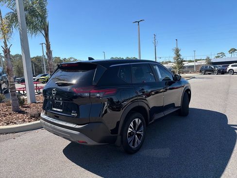 Certified 2023 Nissan Rogue SV image 7