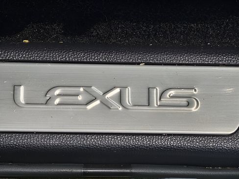 Used 2025 Lexus GX 550 w/ Accessory Package (2T) AWD/4WD image 28