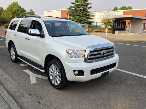 Used 2012 Toyota Sequoia Platinum AWD/4WD image 3