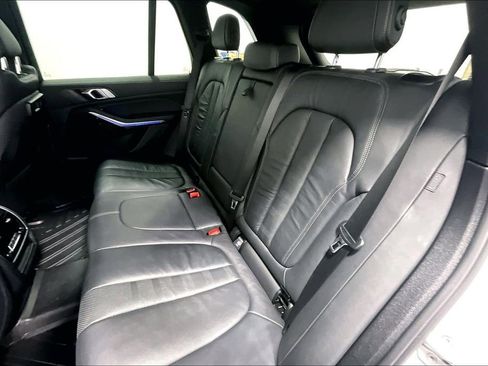 Used 2019 BMW X5 xDrive40i w/ Convenience Package AWD/4WD image 28