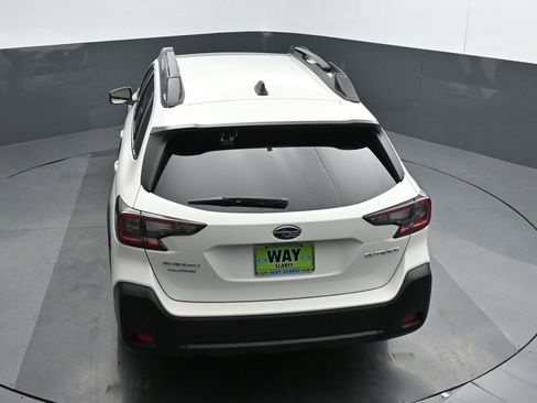 Used 2024 Subaru Outback Premium image 38