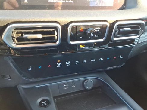 New 2026 Nissan Sentra SR image 12