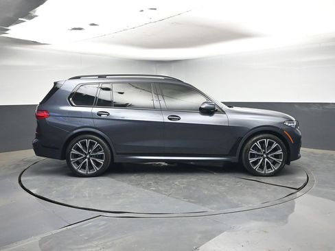 Used 2022 BMW X7 M50i image 6
