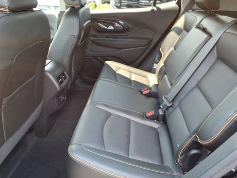 Used 2024 GMC Terrain AT4 w/ Infotainment Package II AWD/4WD image 9