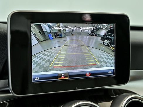Used 2017 Mercedes-Benz C 300 Sedan image 19