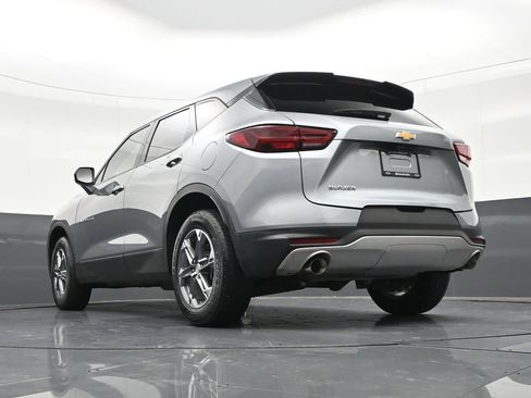Used 2024 Chevrolet Blazer LT FWD image 27