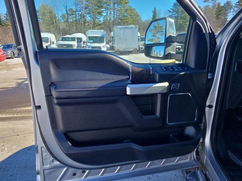 Used 2021 Ford F350 Lariat w/ Lariat Ultimate Package AWD/4WD image 5