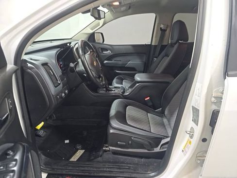 Used 2020 Chevrolet Colorado Z71 AWD/4WD image 7