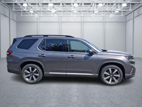 Used 2024 Honda Pilot Elite image 7