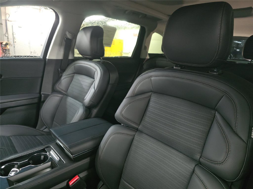 New 2026 Lincoln Nautilus Reserve AWD/4WD image 15