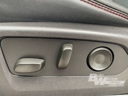 Used 2024 GMC Canyon AT4X AWD/4WD image 31