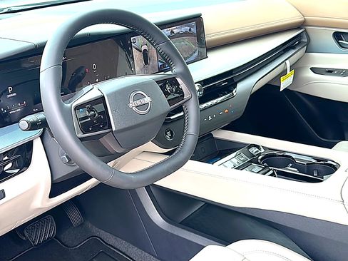 New 2026 Nissan Murano Platinum w/ Cargo Package AWD/4WD image 9