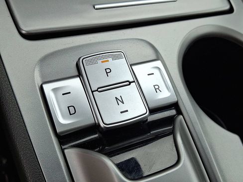 Used 2023 Hyundai Kona SEL FWD image 15