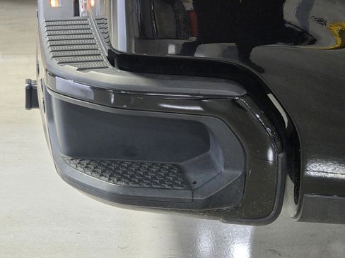 Used 2020 Chevrolet Silverado 1500 LT Trail Boss w/ Midnight Edition image 14