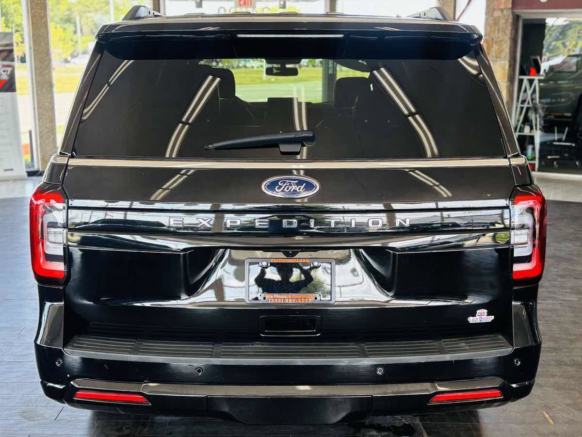 Used 2024 Ford Expedition Max Limited AWD/4WD image 8