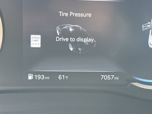 Used 2026 Genesis G70 2.5T RWD image 22