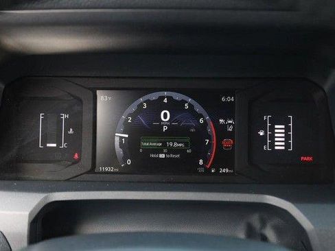 Used 2025 Toyota 4Runner SR5 AWD/4WD image 10