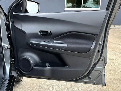 Used 2025 Nissan Kicks Play S image 20