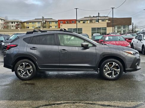 Used 2024 Subaru Crosstrek 2.0i Premium image 8