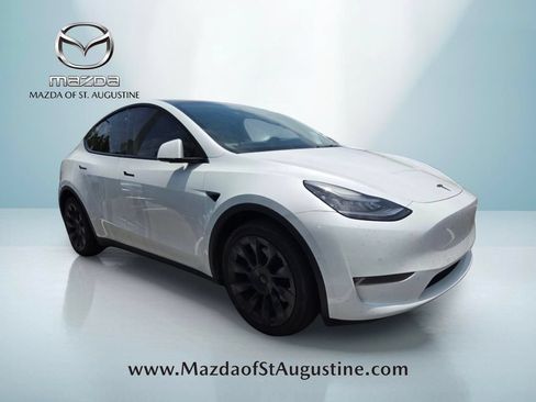 Used 2021 Tesla Model Y Long Range AWD/4WD image 2
