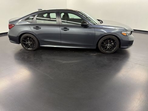 Used 2025 Honda Civic Sport image 8