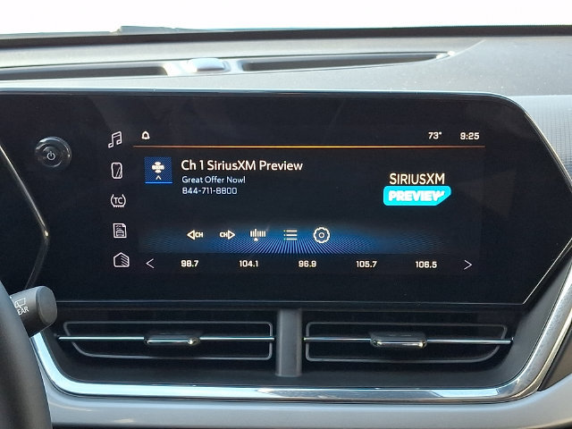 Used 2025 Chevrolet Trax LT w/ Driver Confidence Package FWD image 17