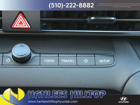 New 2025 Hyundai Elantra SEL image 25