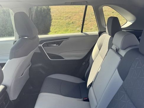 Used 2023 Toyota RAV4 XLE image 22