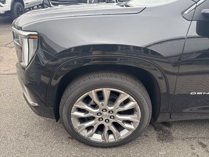 New 2026 GMC Acadia Denali w/ Super Cruise Package