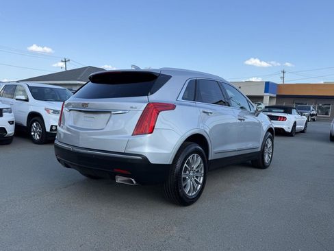 Used 2017 Cadillac XT5 Luxury FWD image 6