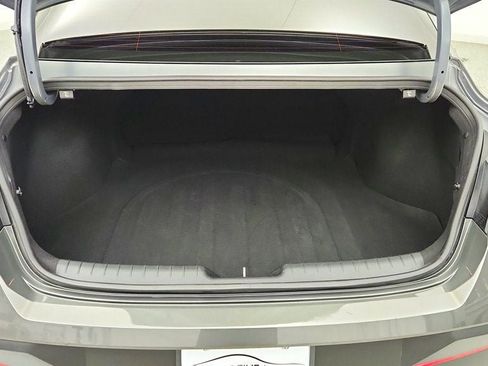 Used 2024 Hyundai Elantra SE FWD image 20
