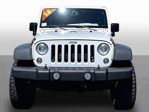 Used 2018 Jeep Wrangler Unlimited Sport S AWD/4WD image 3