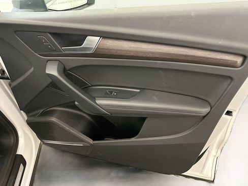 Used 2024 Audi Q5 2.0T Premium Plus image 35