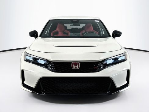 Used 2025 Honda Civic Type R image 2