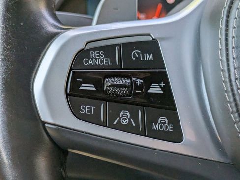 Used 2022 BMW X5 xDrive40i w/ M Sport Package image 38